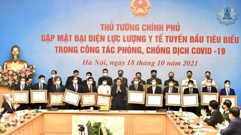 Gặp mặt, tôn vinh các thầy thuốc