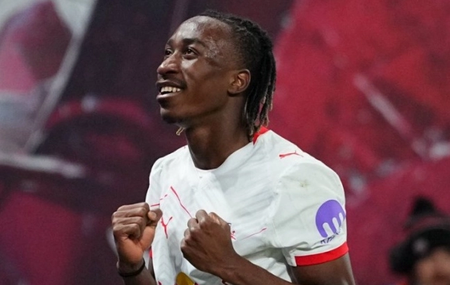 Tin đồn chuyển nhượng bóng đá quốc tế với sự xuất hiện của các ngôi sao hàng đầu