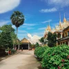 Khám phá Chùa Som Rong Sóc Trăng: Kiến trúc Khmer độc đáo và tượng Phật nằm ấn tượng