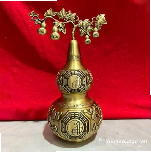 Bộ đôi hồ lô bằng đồng chạm khắc tinh xảo