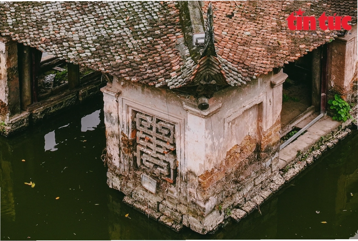 Các trò chơi dân gian thu hút nhiều người tham gia