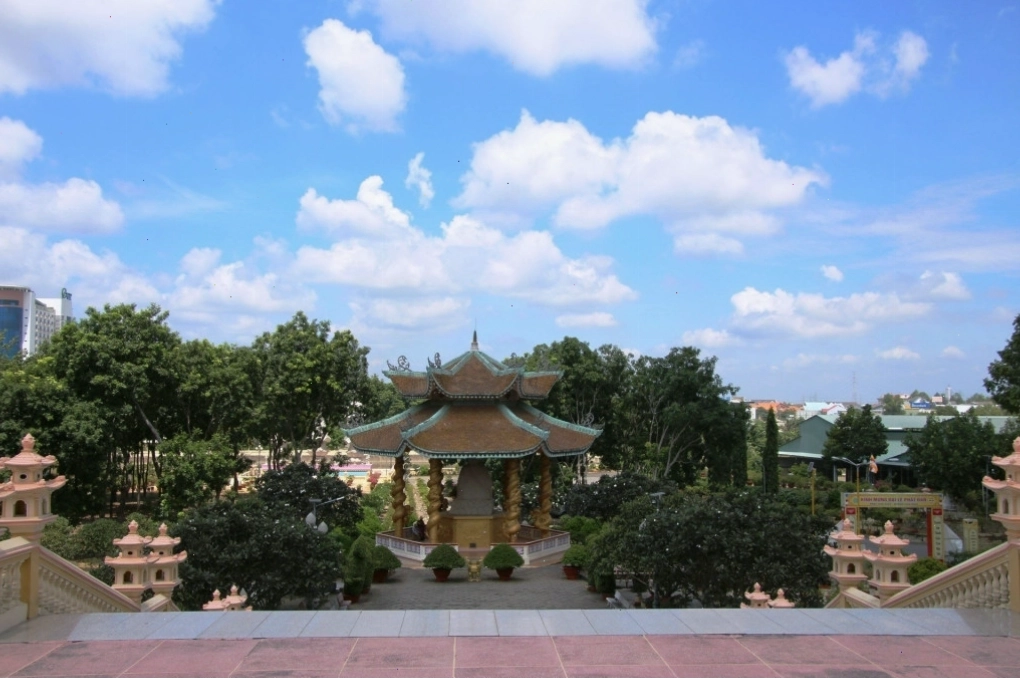 Chánh điện uy nghiêm của Chùa Đại Tòng Lâm Vũng Tàu