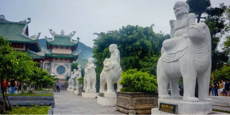 Chùa Linh Ứng Đà Nẵng trên bán đảo Sơn Trà