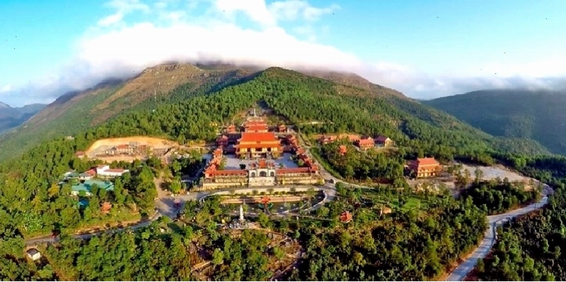 Chùa Tam Chúc ở Hà Nam được mệnh danh là ngôi chùa lớn nhất thế giới