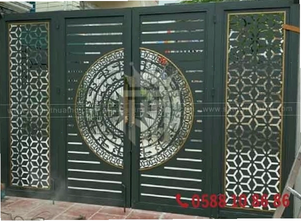 Cổng sắt 4 cánh với kích thước chuẩn phong thủy, mang lại tài lộc và vượng khí