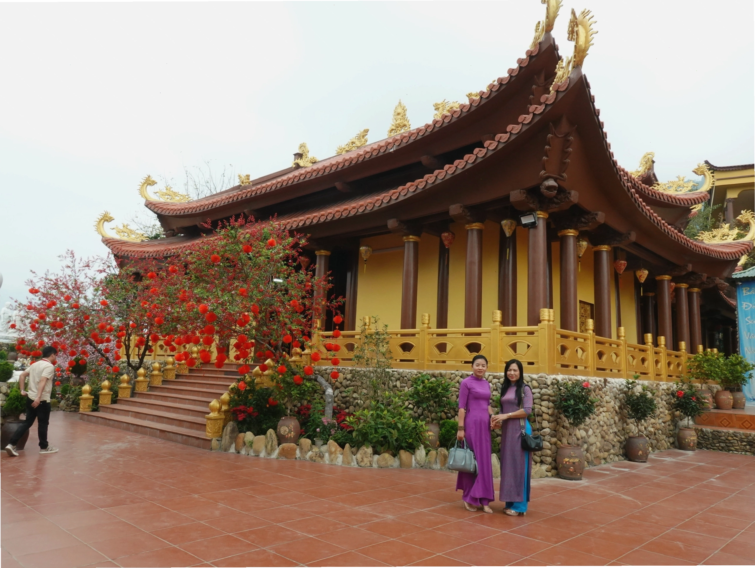 Cổng Tam Quan Chùa Thanh Lanh