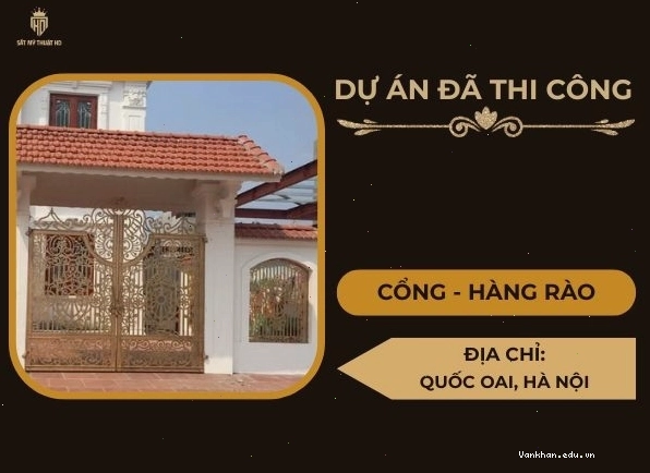 Cổng và hàng rào sắt tại Quốc Oai, Hà Nội, thể hiện sự vững chãi và thẩm mỹ