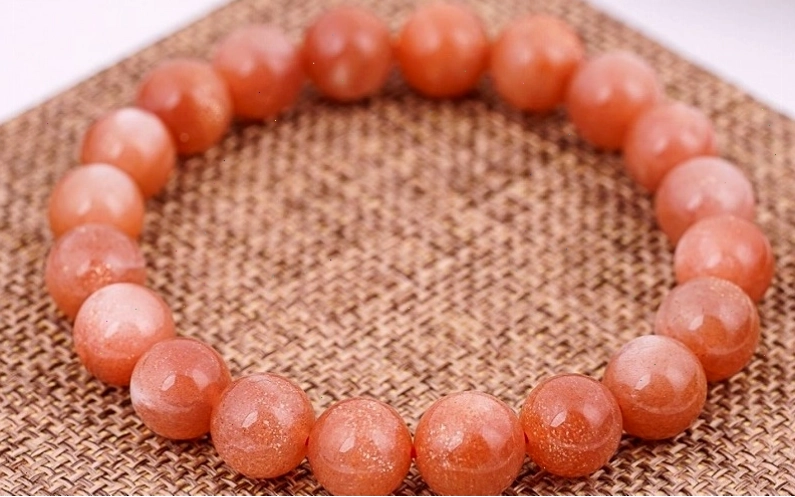 Đá mặt trời mang năng lượng tích cực