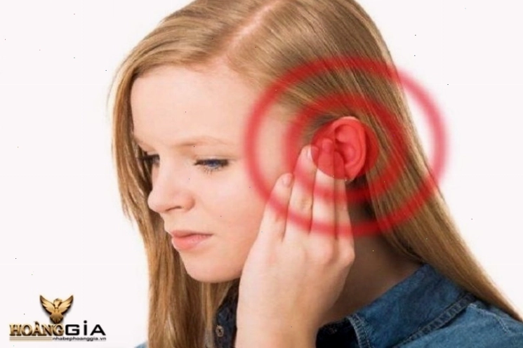 Giải thích y học về hiện tượng nóng tai trái
