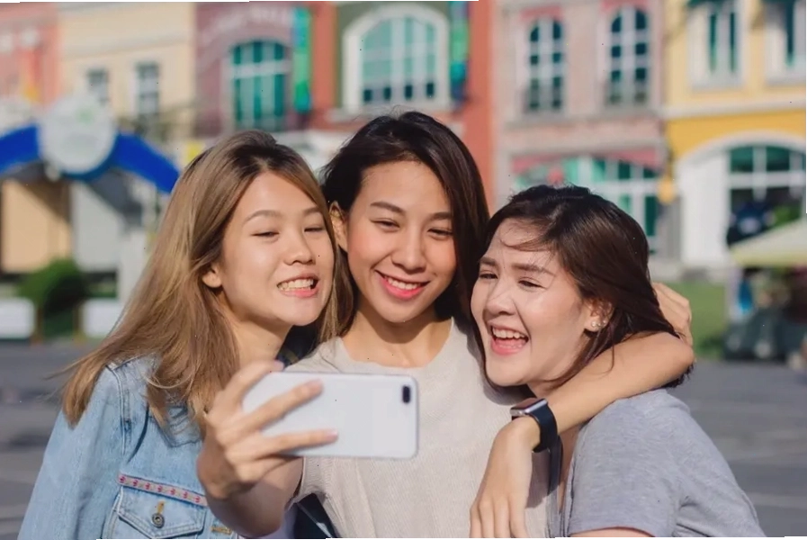 Hình ảnh minh họa về tinh thần độc lập của cung Bảo Bình