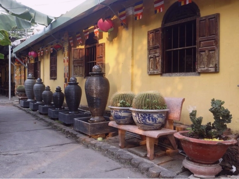 Kiến trúc bên ngoài Chùa Phước Tường với nét cổ kính