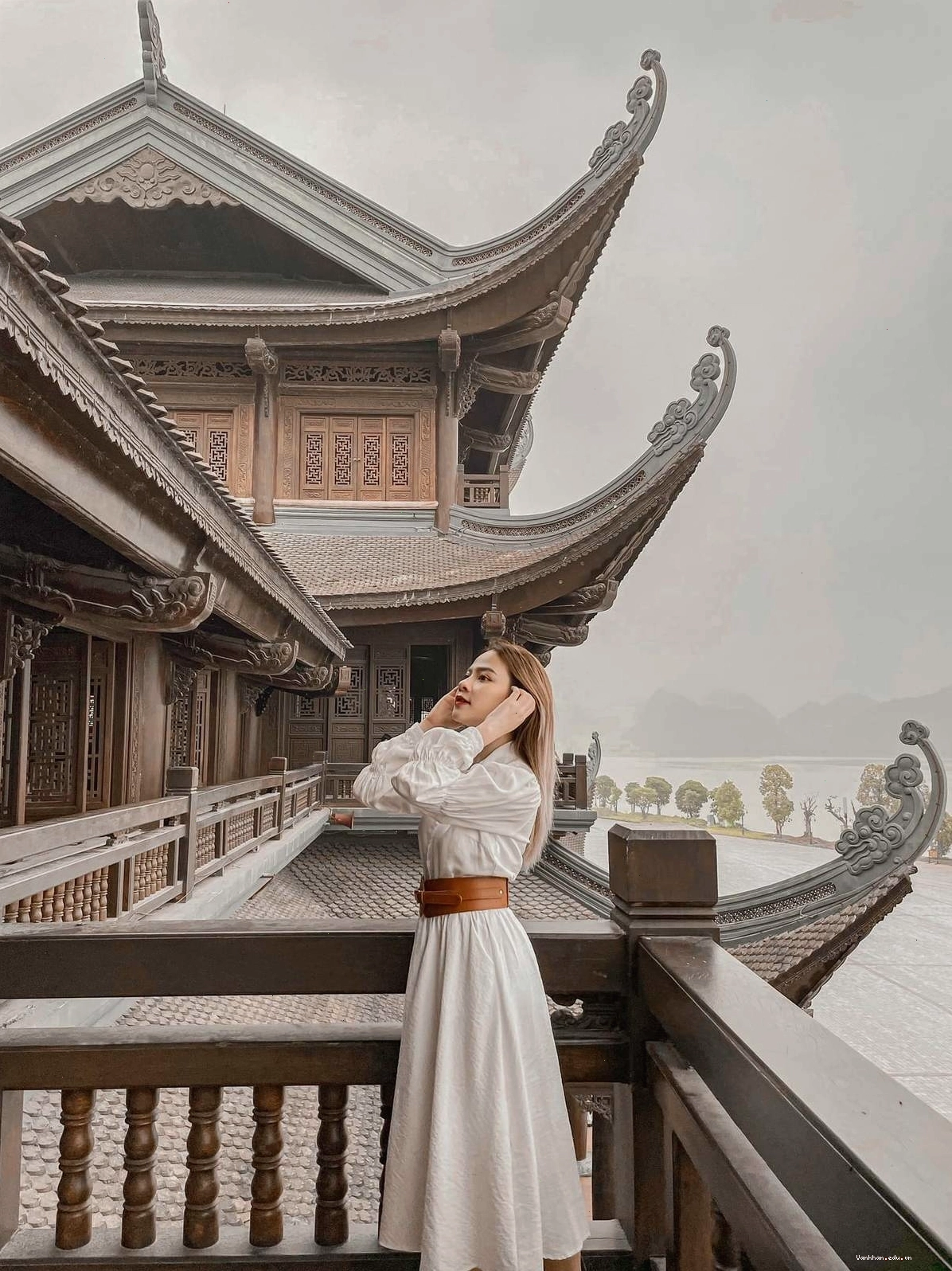 Kiến trúc chùa Tam Chúc với các công trình tâm linh đồ sộ