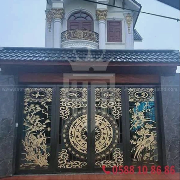 Mẫu cổng sắt hộp đơn giản có ô thoáng, tạo sự thông thoáng và hiện đại