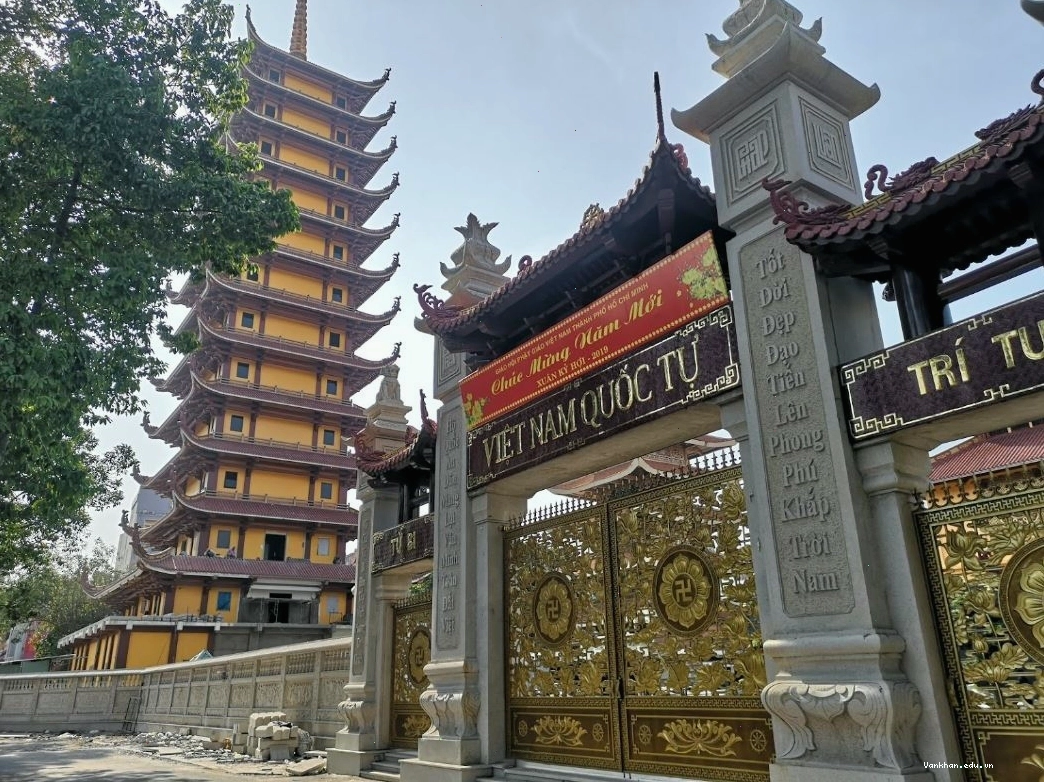 Mẫu thiết kế chùa đẹp với không gian yên tĩnh