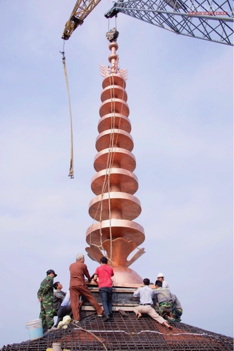 Mẫu thiết kế chùa đẹp với nội thất trang nghiêm