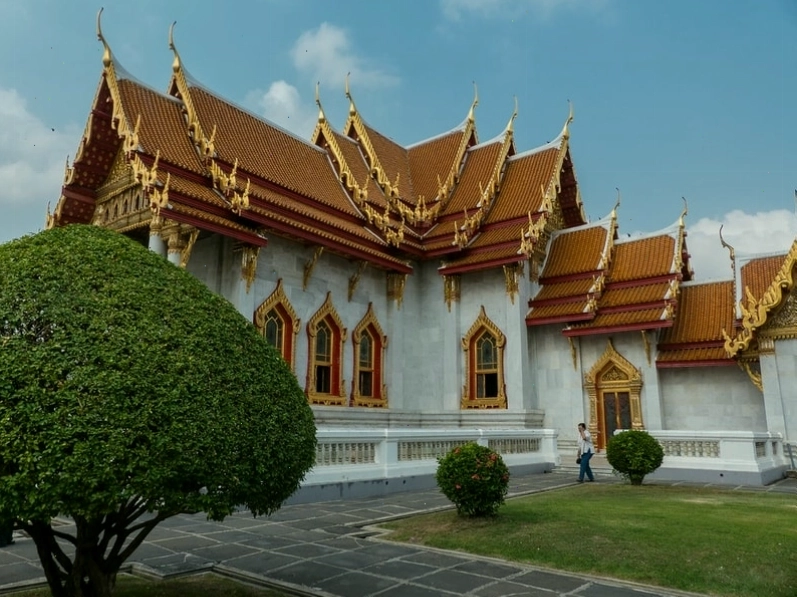 Một góc khuôn viên Chùa Vàng Thái Lan
