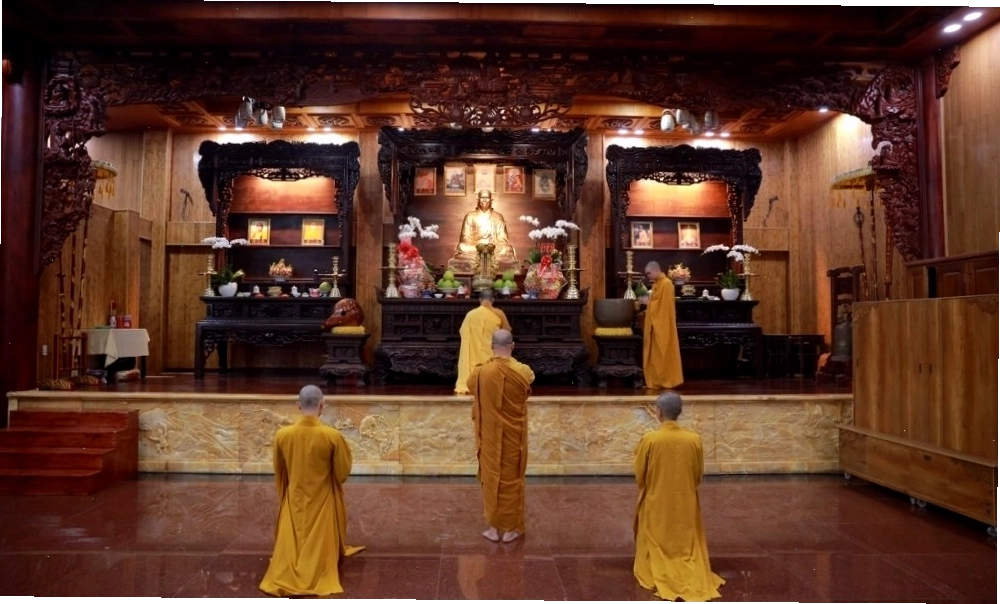 Một góc thờ trang nghiêm tại Chùa Diệu Pháp ở quận Bình Thạnh hiện nay