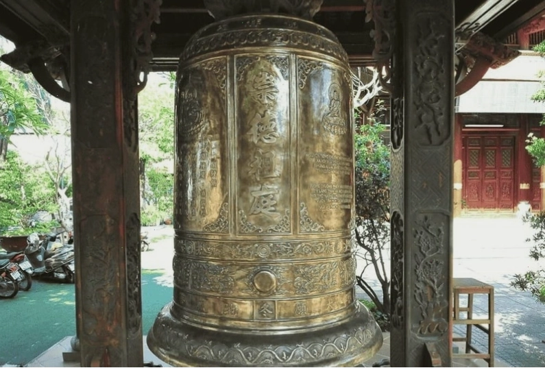 Một số cổ vật quý giá được trưng bày tại Chùa Sùng Đức