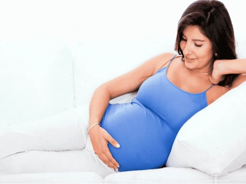 Phụ nữ nằm mơ thấy mình có bầu phản ánh mong muốn làm mẹ