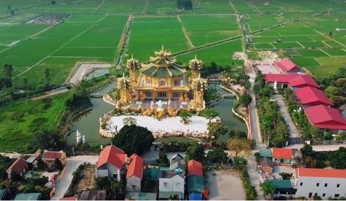 Toàn cảnh chùa Phúc Lâm Hưng Yên với kiến trúc dát vàng lộng lẫy