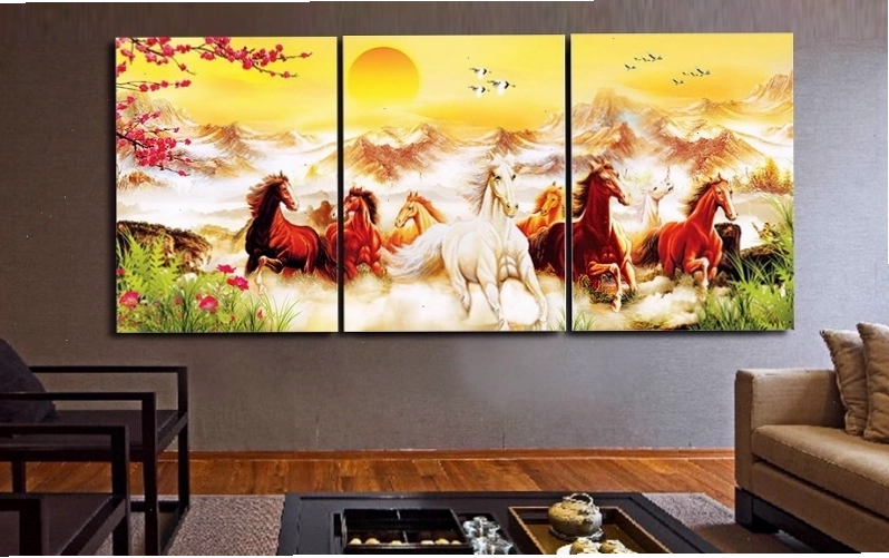 Tranh phong thủy cho người mệnh Thổ nên chọn màu sắc thuộc hành Kim và Hỏa