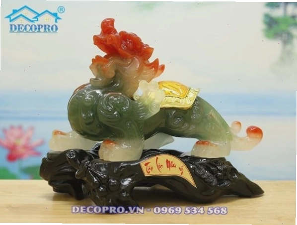 Tỳ hưu phong thủy với đôi mắt tinh anh