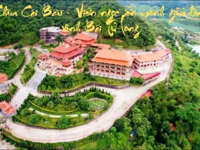 Chùa Cái Bầu - Viên ngọc ẩn mình giữa lòng vịnh Bái Tử Long