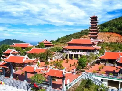 Tại sao chùa Đại Tuệ trở thành điểm đến tâm linh nổi tiếng