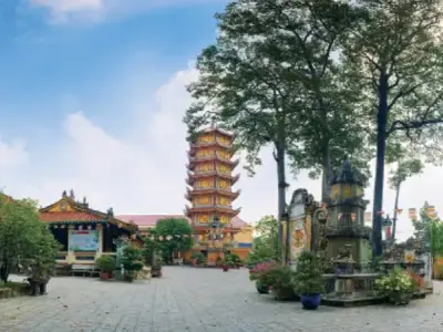 Chùa Hội Khánh - Khám Phá Ngôi Chùa Cổ Kính Tại Bình Dương