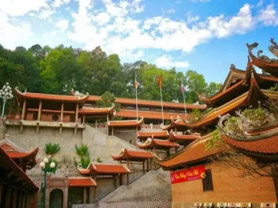 Chùa Non Nước - Điểm đến tâm linh không thể bỏ qua ở Sóc Sơn