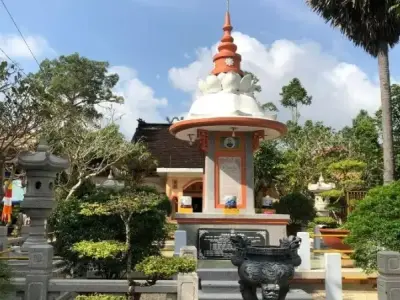 Khám phá chùa Phước Hậu - Ngôi chùa cổ kính tại Vĩnh Long