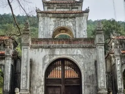 Hành hương về Đền Bà Triệu -  Nơi linh thiêng của miền Trung