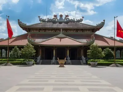 Khám phá đền Bến Dược - Di tích lịch sử và văn hóa độc đáo