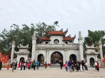 Khám phá đền Mẫu Âu Cơ - Điểm đến tâm linh nổi tiếng