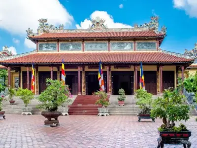 Đồ lễ Chùa Từ Đàm (Huế), nên dâng cúng gì để cầu bình an