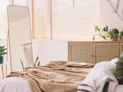 Gương soi vào giường ngủ và các mẹo hóa giải đơn giản