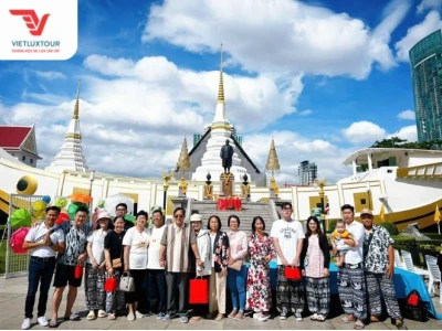 Chùa thuyền Wat Yannawa: Khám phá điểm đến tâm linh độc đáo ở Bangkok