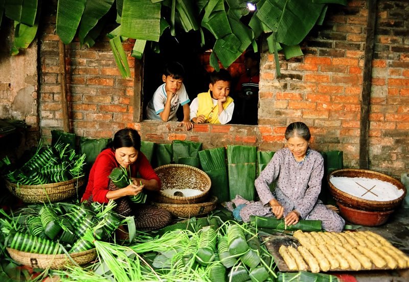 Nhìn lại những khoảnh khắc không thể nào quên của tết xưa 18